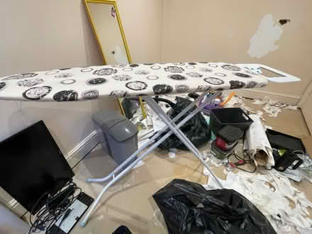 Photo of free Various items to give away (Se5 0EE) #1