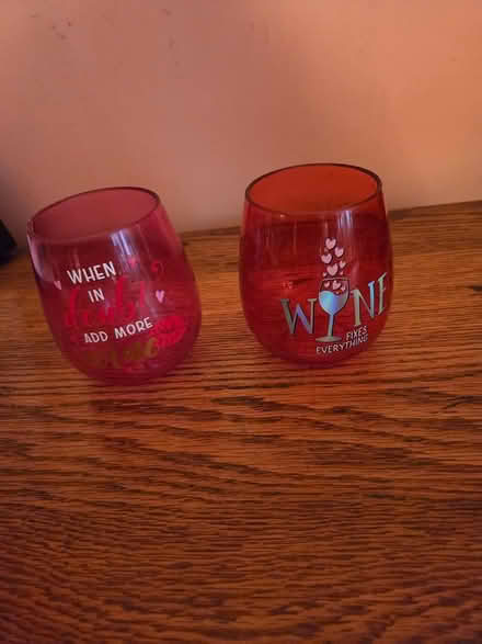 Photo of free wine lover glasses (Manville) #1