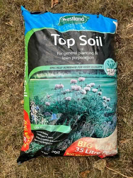 Photo of free Westland Top Soil bag 35 litre (Henley-on-Thames RG9) #1