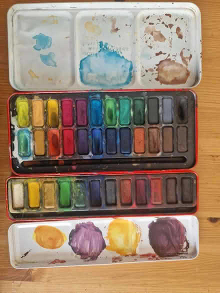 Photo of free 2x watercolour paint pallets (SE10) #2