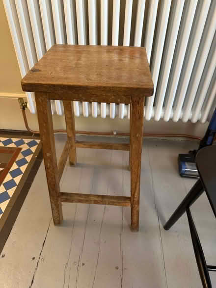Photo of free Stool (Highbury N5) #1