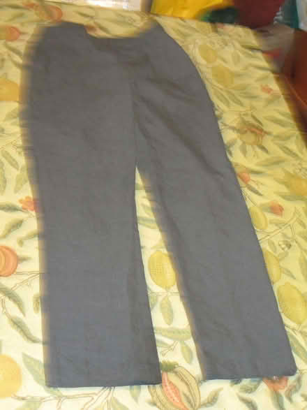 Photo of free M&S Easy Dressing School Trousers Size 11 to 12 Years (North Sheen TW9) #2