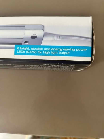 Photo of free LED under-cabinet light (Barnard's Green WR14) #2
