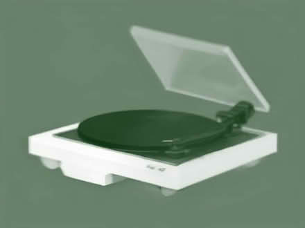 Photo of Vinyl turntables with pitch adjuster (Lower Clapton E5) #1