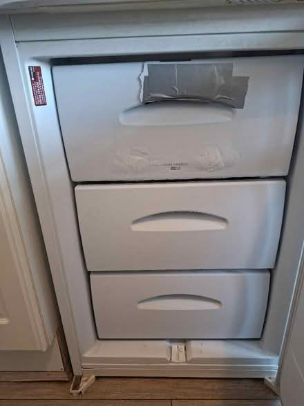 Photo of Replacement drawer(s) for Hotpoint Iced Diamond freezer (Morecambe LA4) #1