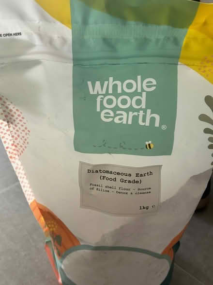 Photo of free Diatomaceous Earth (Vauxhall) #1