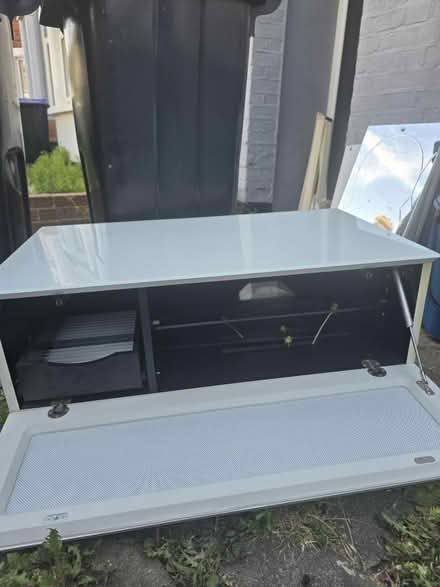 Photo of free Television stand (Southchurch road SS2) #1
