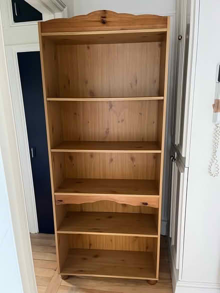Photo of free Bookshelf (Kentish Town NW5) #1