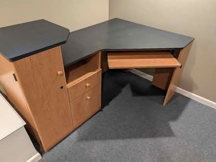 Photo of free Computer Desk (Overland Park) #1