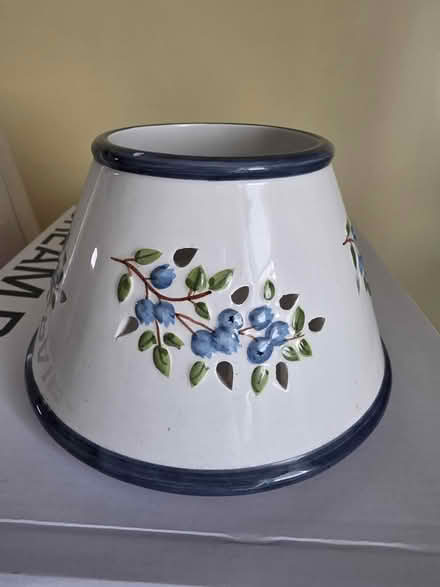 Photo of free jar candle shade (South Ozone Park) #1