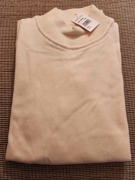 Photo of free Men's sweater- new (SE Washington DC) #1