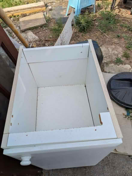 Photo of free White door kitchen base unit (Ash Wharf GU12) #1