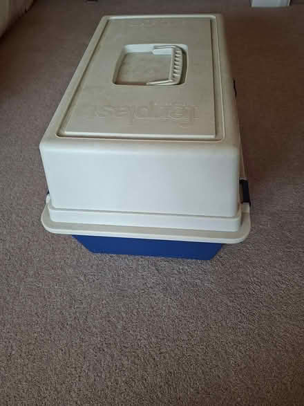 Photo of free Pet carrier (Twickenham TW2) #4