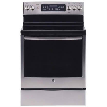 Photo of free GE Profile stove Convection (Pharmacy and Eglinton area) #1