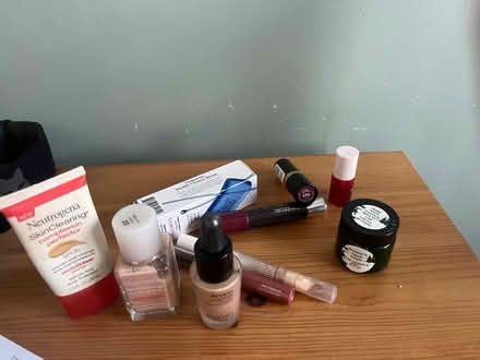 Photo of free Makeup and travel pouch (Lower Piedmont) #1