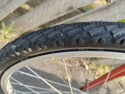 Photo of free Trek 4000 (Beckenham hill station (SE6)) #2