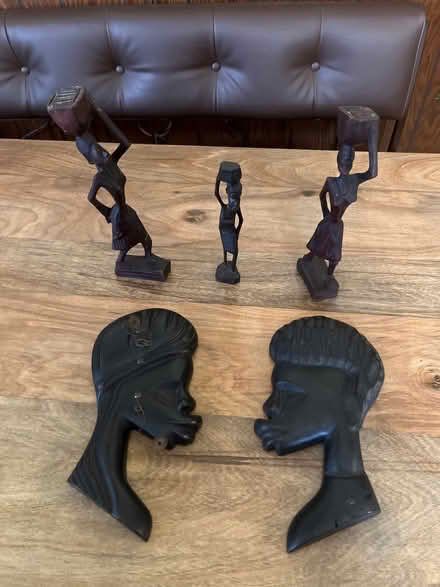Photo of free African wooden figurines (Niles) #1