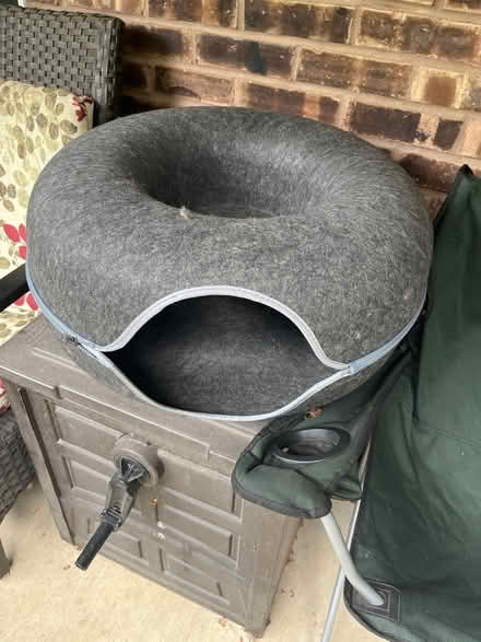 Photo of free Cat bed/hiding toy (Downers Grove) #1