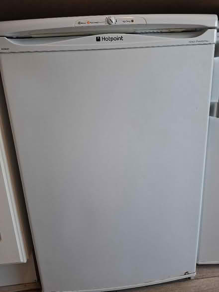 Photo of Replacement drawer(s) for Hotpoint Iced Diamond freezer (Morecambe LA4) #2