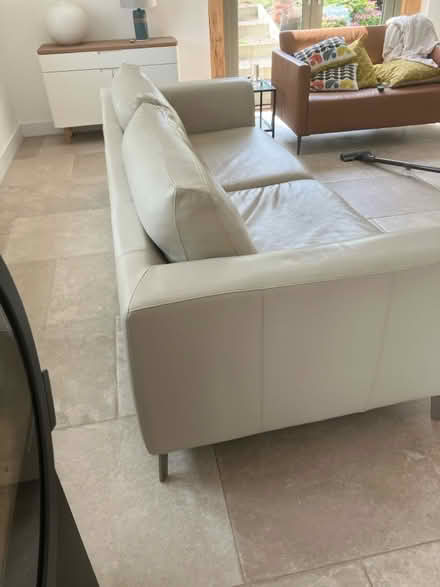 Photo of free BoConcept Bergamot Leather Sofa (Wigmore HR6) #4