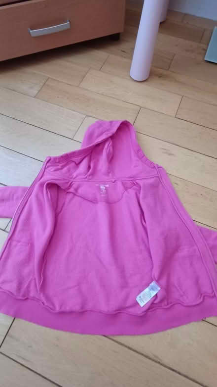 Photo of free Kids pink hoody (M19 1fq) #3