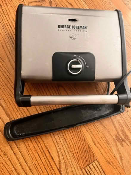 Photo of free Foreman grill (60015) #1