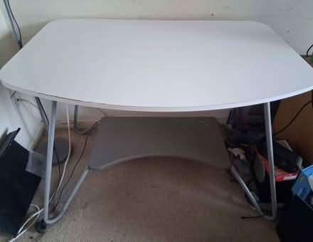 Photo of free Large desk (Mickleover DE3) #1