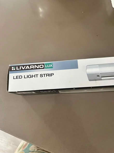 Photo of free LED under-cabinet light (Barnard's Green WR14) #3