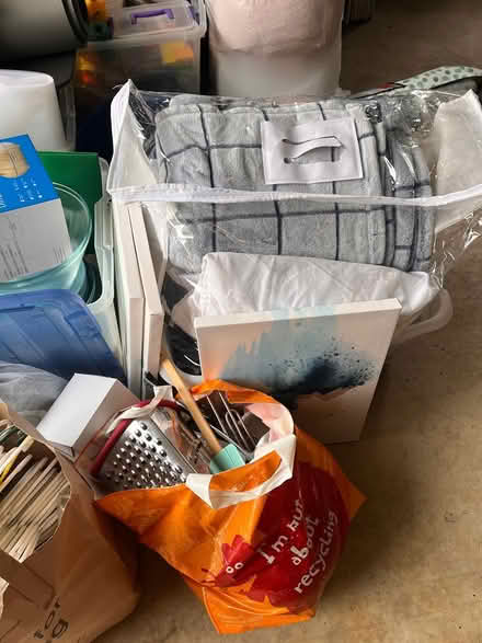 Photo of free Bundle of items (Fort Sheridan) #4