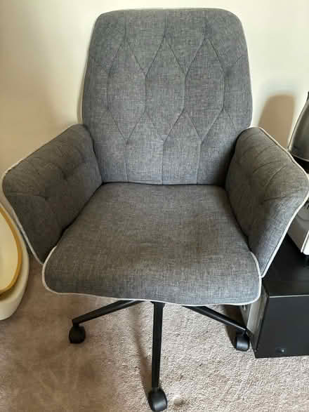 Photo of free desk chair (Belsize Park NW3) #1