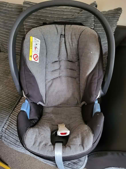 Photo of free Childs car seat & iso fix base (Upton CH2) #1