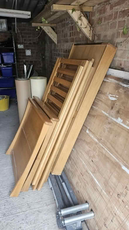 Photo of free Kids cot/ bed (Isleworth TW7) #3