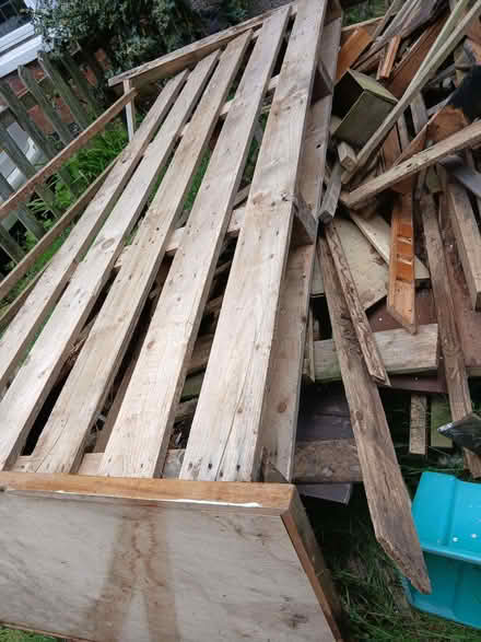 Photo of free pallets small square to whopper 2.4 metres long (Tile Hill CV4) #1