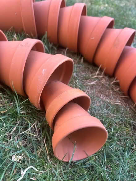 Photo of free Selection of terracotta pots (Hook RG27) #2