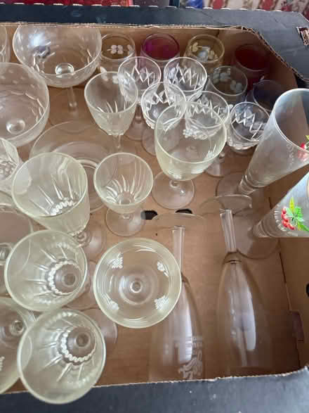 Photo of free glasses. wine, champagne. sherry (Croydon. CR2 9) #2