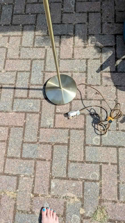 Photo of free Over chair lamp (Kempshott RG22) #2