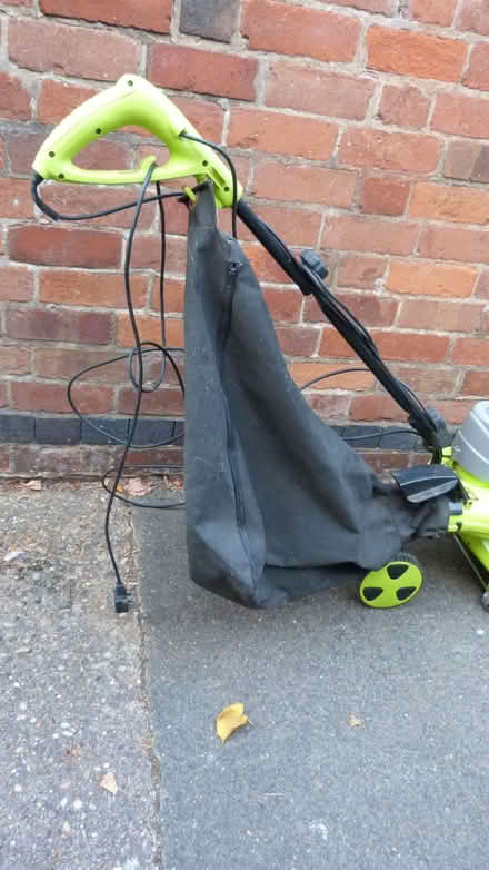 Photo of free garden vac, wheeled (Coventry CV1) #2