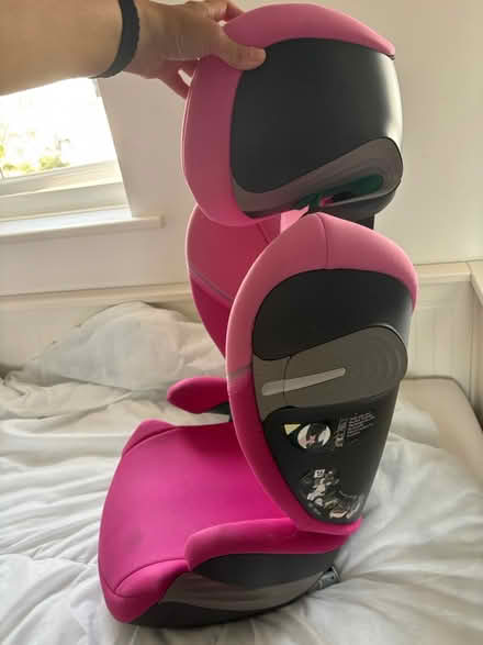 Photo of free Cybex car seat (Wandsworth Common SW17) #2