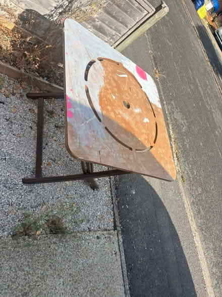 Photo of free Potting table (Farmoor OX2 9) #3