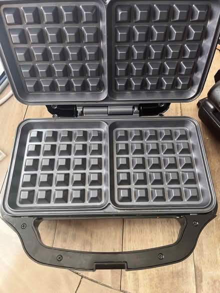 Photo of free Waffle maker (Paulsgrove PO6) #2