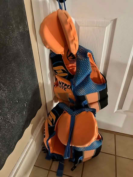 Photo of free Two Youth Lifejackets (Beaverbrook) #2