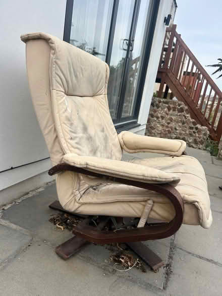 Photo of free Vintage Leather Armchair and Foot Stool (Seven Dials BN1) #4