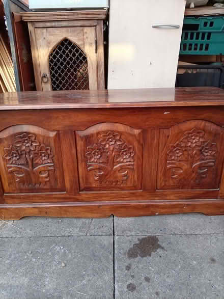 Photo of free Storing ottoman (Barnard's Green WR14) #1