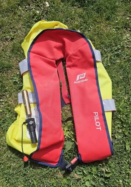 Photo of free 2 x life jackets (Near bishops waltham) #2