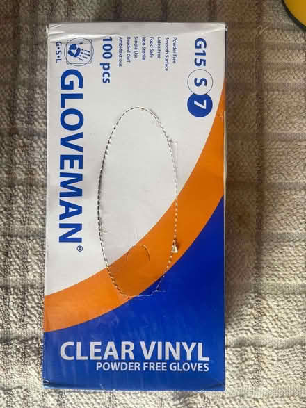 Photo of free Pack of 100 single-use clear vinyl gloves, size SMALL. (Penrith CA11) #1