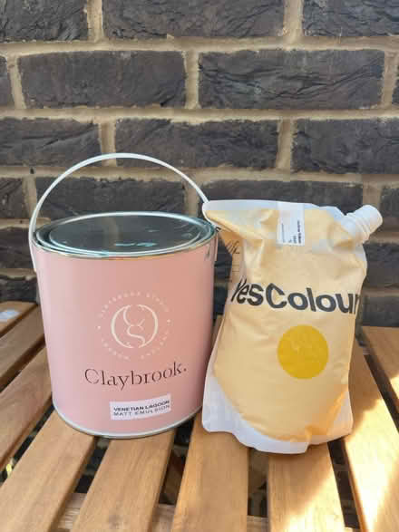 Photo of free Wall paint (Charlton SE7) #1