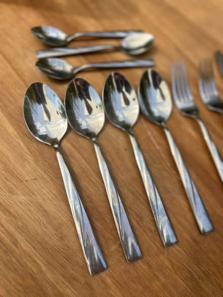 Photo of free Selection of cutlery (Hook RG27) #3