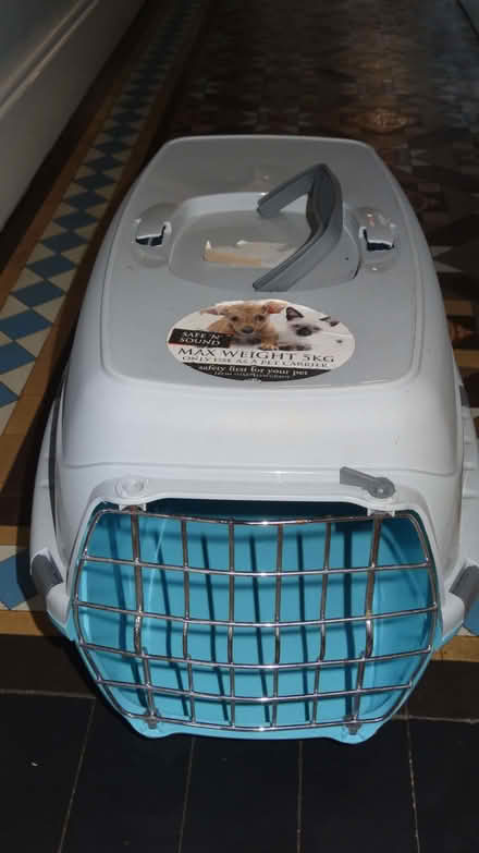 Photo of free Pet Carrier for small animal like cat, puppy, rabbit etc (Kedleston Road DE22) #2
