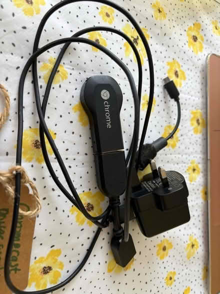 Photo of free Chromecast with power supply (Far Bletchley MK3) #1