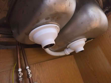 Photo of free 1.5 stainless steel reversible sink (Horndean PO8) #4